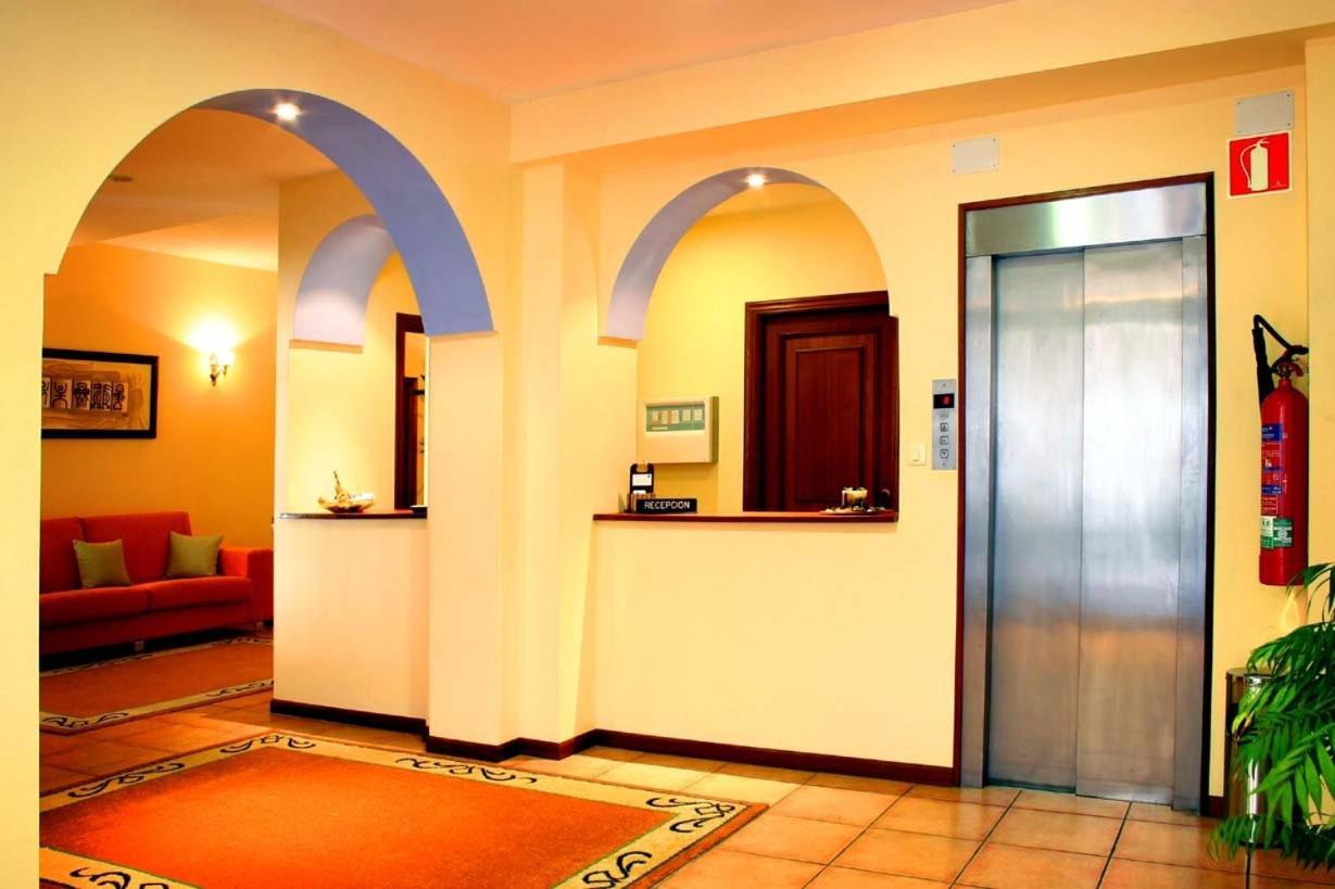 Hotel Las Vinas Arteixo Luaran gambar